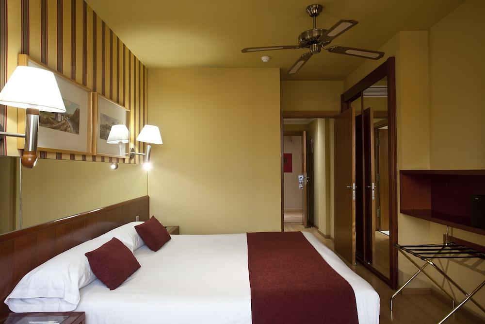 Ilunion Les Corts Spa Hotel